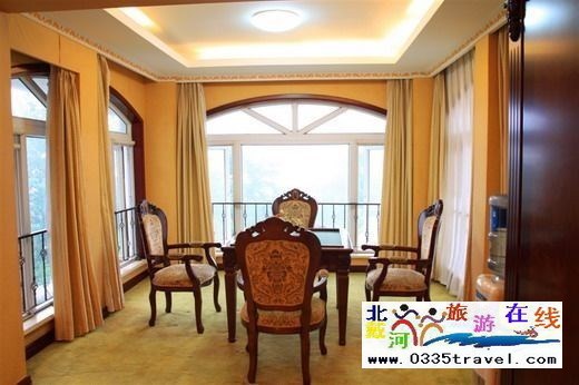 北戴河濱海假日酒店(原鐵建度假村)