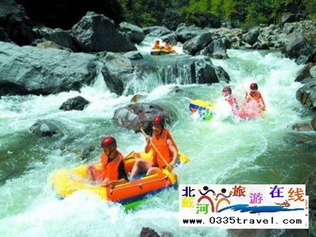 東戴河永安峽谷漂流