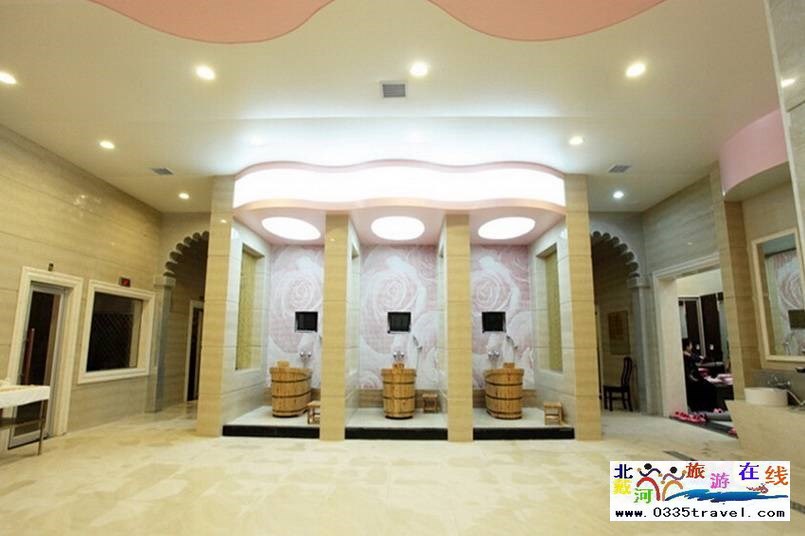 山海關(guān)海逸名都溫泉會館電話18633570222