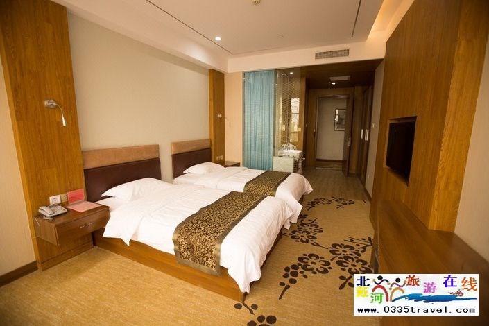 北戴河黃金海岸海景龍?jiān)肪频觌娫?huà)15703350808