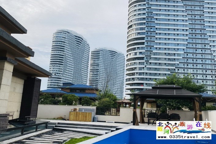 東戴河近海別墅(輕奢泳池小院)咨詢與i的那個電話18633570222 15703350808