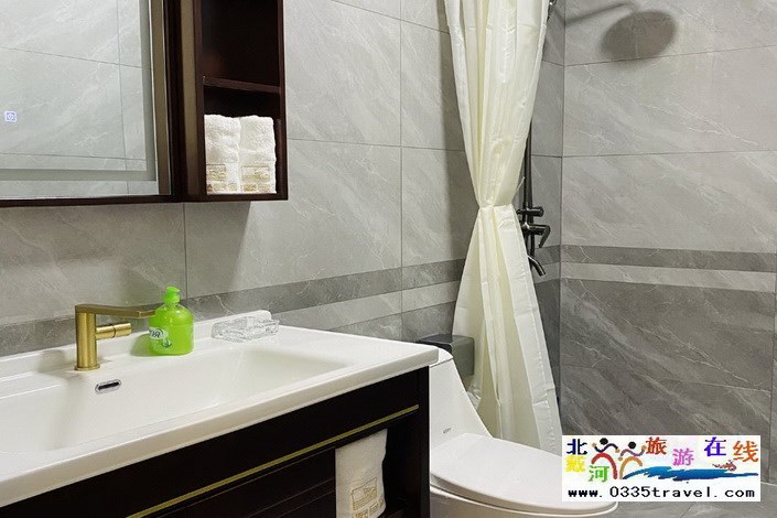 東戴河近海別墅(輕奢泳池小院)咨詢與i的那個電話18633570222 15703350808