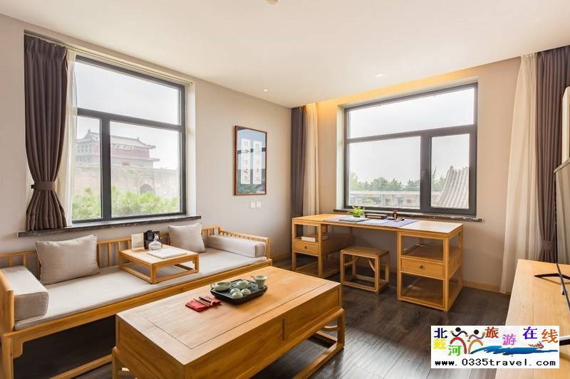 山海關(guān)閑庭書(shū)法酒店