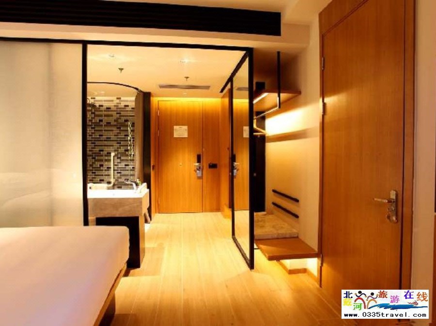 秦皇島海港萬(wàn)楓酒店電話18633570222