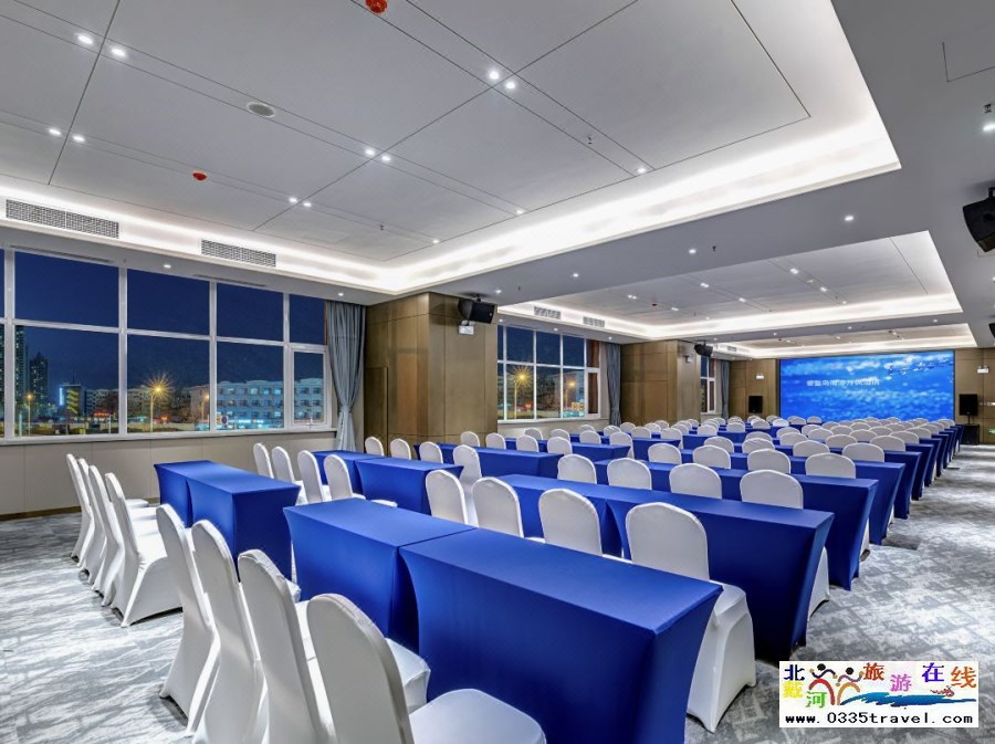 秦皇島海港萬(wàn)楓酒店電話18633570222