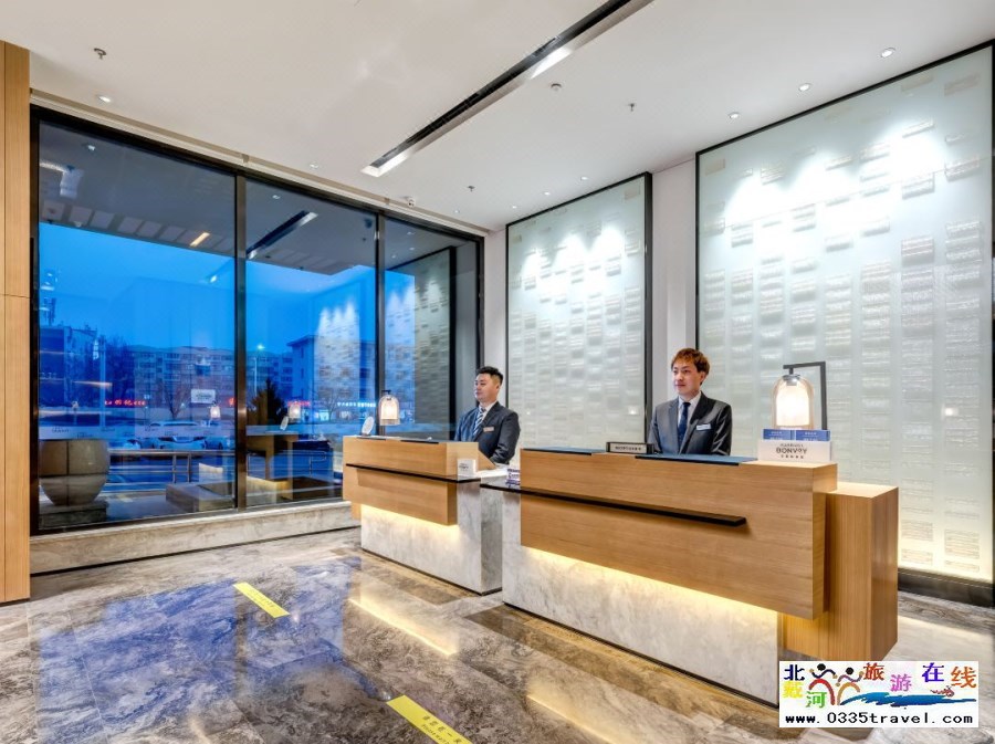 秦皇島海港萬(wàn)楓酒店電話18633570222