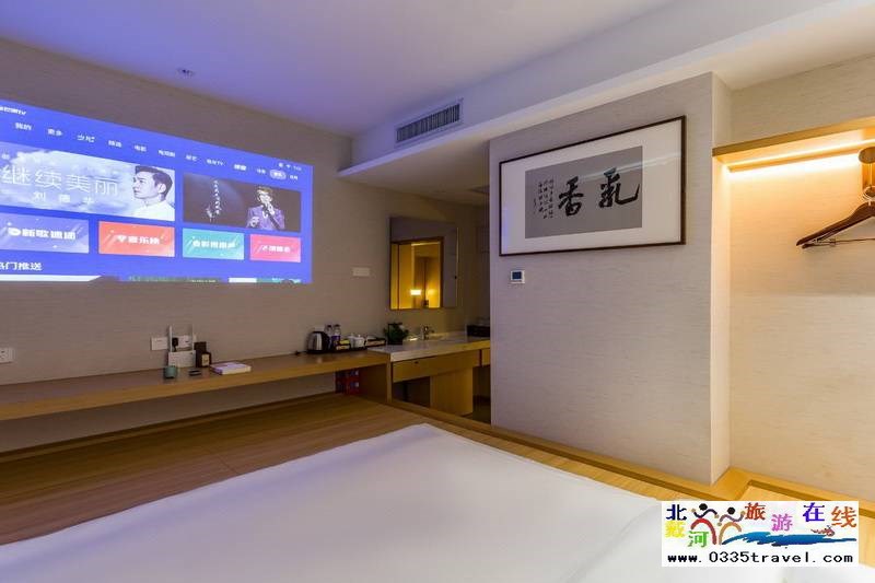 秦皇島燕山大學(xué)閑庭四藝酒店電話18633570222