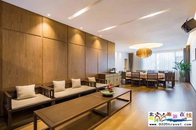 秦皇島燕山大學閑庭四藝酒店電話18633570222