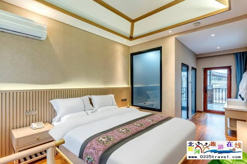 山海關古城十里楠舍酒店