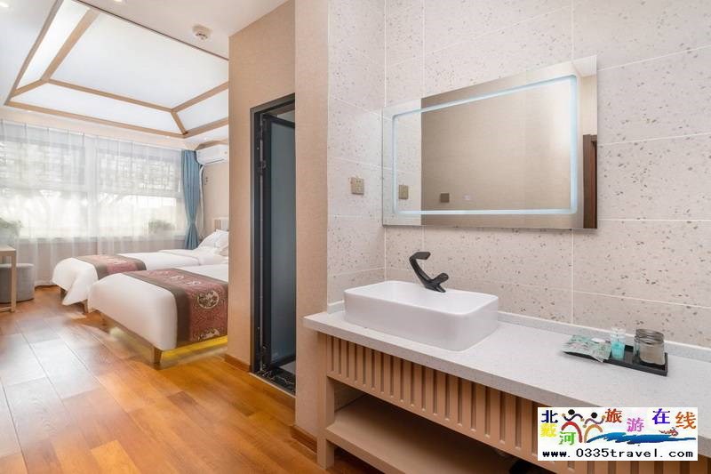 山海關古城十里楠舍酒店