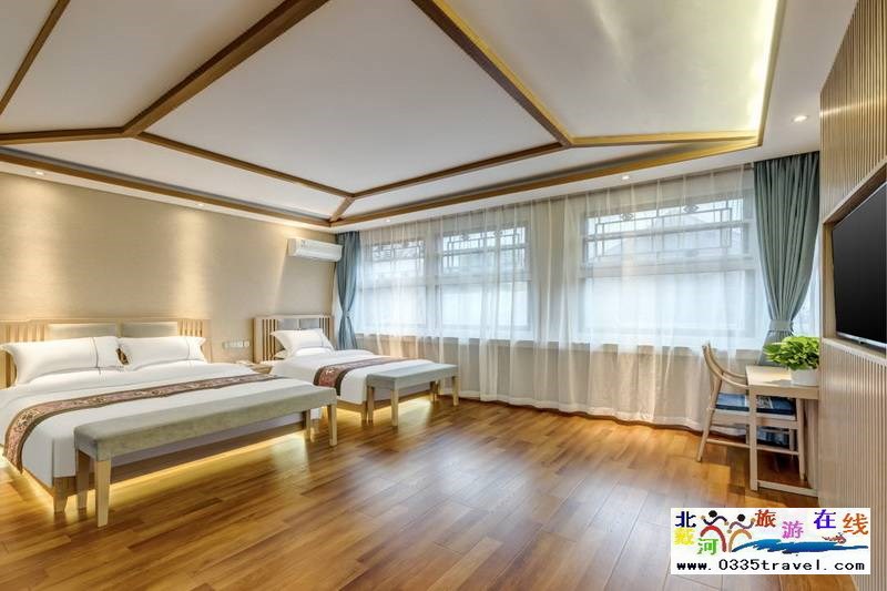 山海關古城十里楠舍酒店