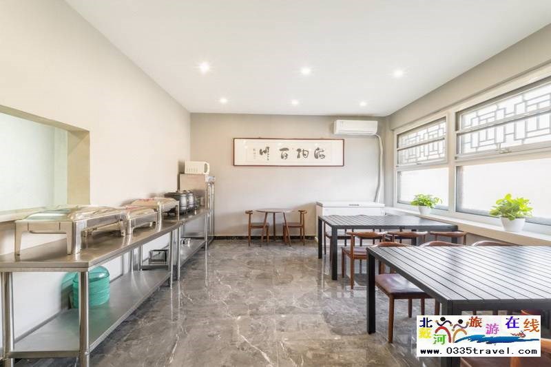 山海關古城十里楠舍酒店