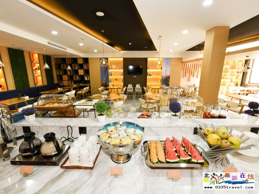 秦皇島山海關(guān)亞朵酒店電話18633570222