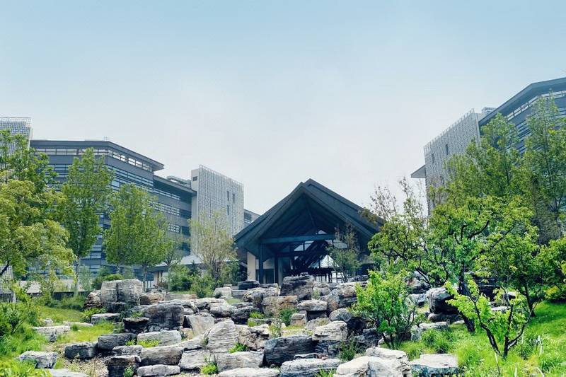 北戴河阿那亞Sukha蘇卡酒店咨詢預訂電話18633570222 15703350808